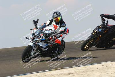 media/Sep-20-2025-TrackDaz (Sat) [[27f0cde673]]/B Group/1120am (Turn 2)/